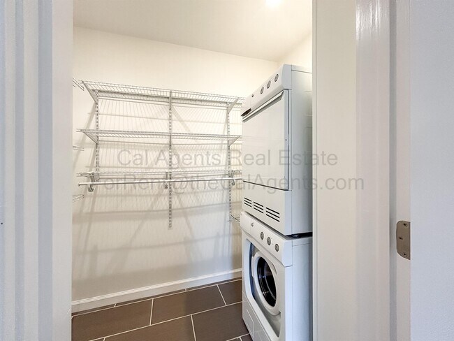 Building Photo - 6400 Christie Ave