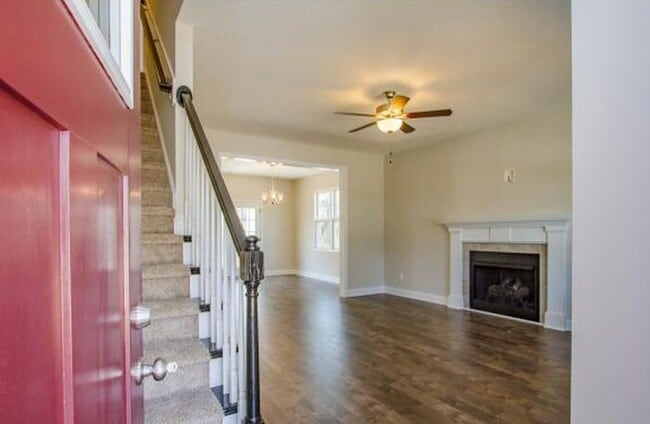 Building Photo - 425 Sedgemoor Rd