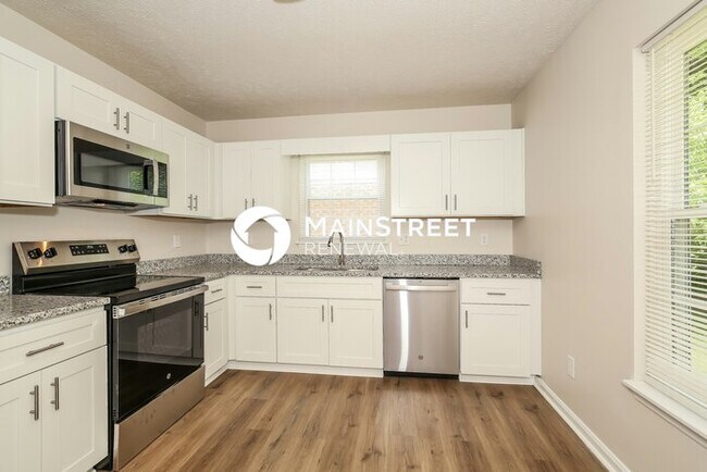 Building Photo - 3 Bedroom Pet-Friendly Home in HIGH POINT,...