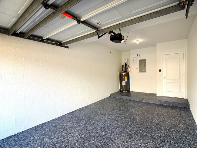 Building Photo - 538 Bexley Dr