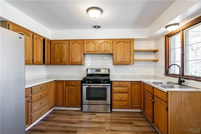 Building Photo - 101 Terrace Cir