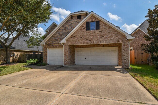 Building Photo - 21223 Pennshore Ln