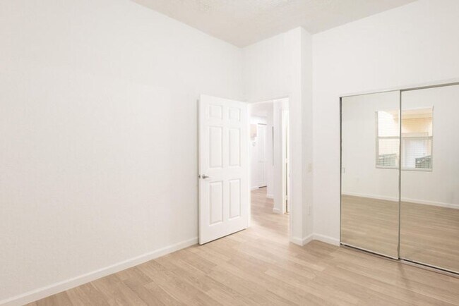 Building Photo - 1650 Presidential Way