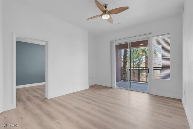 Building Photo - 75 E Agate Ave