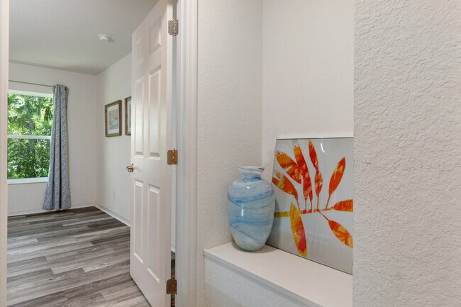 Building Photo - 10229 W Middleburg Loop