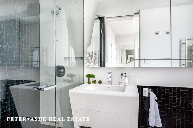 Building Photo - 1 bedroom in NEW YORK NY 10006
