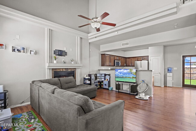 Building Photo - 11616 Windrift Ct
