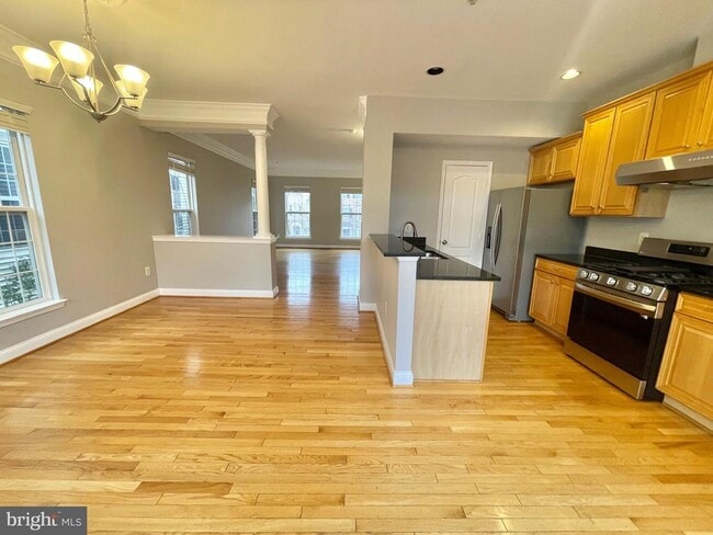 Building Photo - 23411 Rainbow Arch Dr