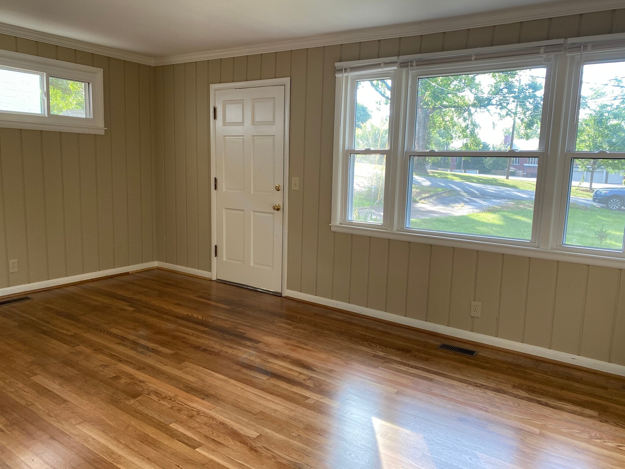 Building Photo - 3003 Oakland Ave