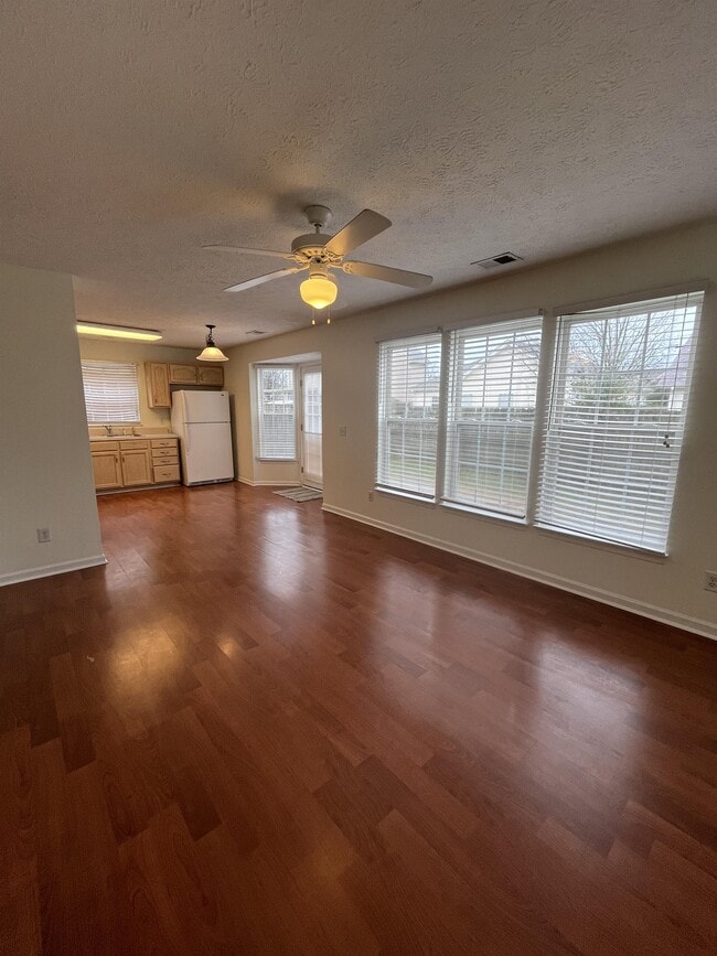 Building Photo - 2630 River Meade Way