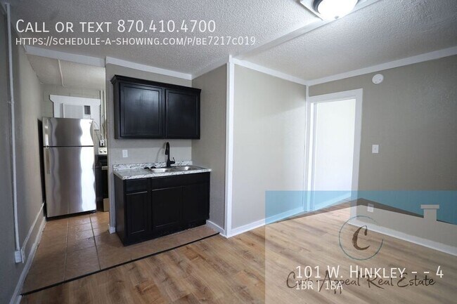 Building Photo - 101 W Hinkley Ave