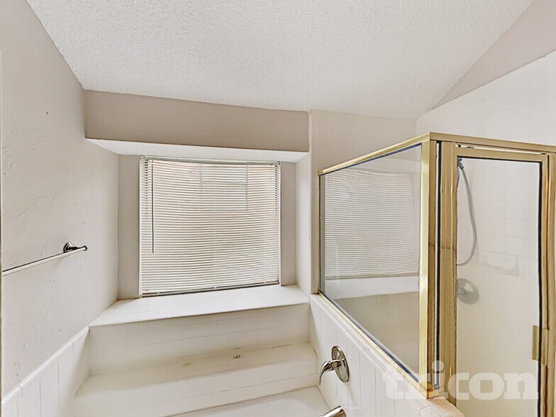 Building Photo - 1810 Grayson Ave