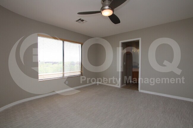 Building Photo - 5844 E Carefree Mountain Dr