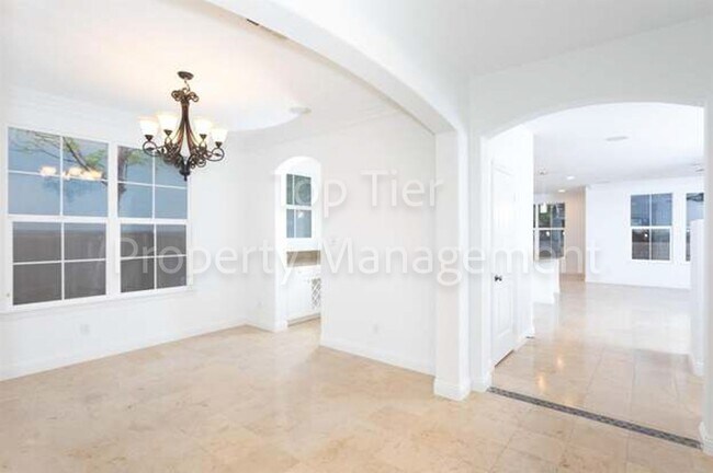 Building Photo - Spectacular 3 Bd + Den/Office, 2.5 Ba, 254...