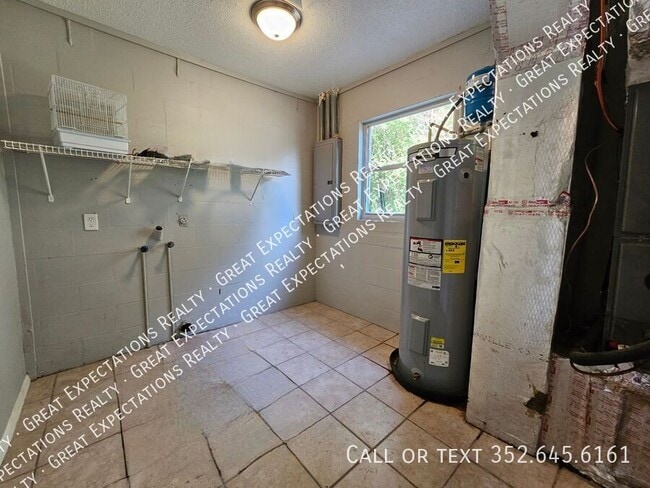 Building Photo - 25 Bahia Loop