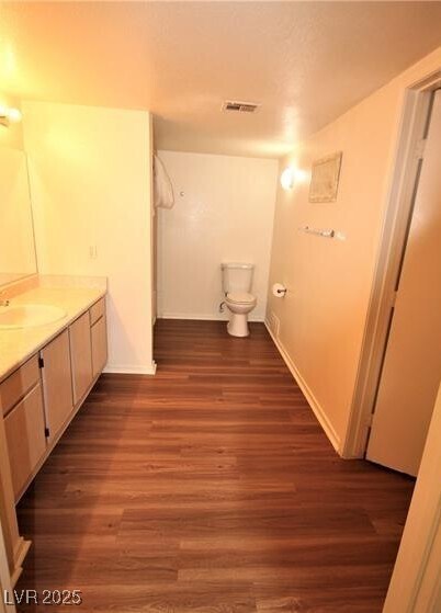 Building Photo - 555 E Silverado Ranch Blvd