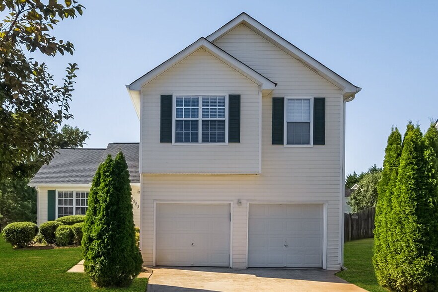 Primary Photo - 6923 Silver Grass Ct
