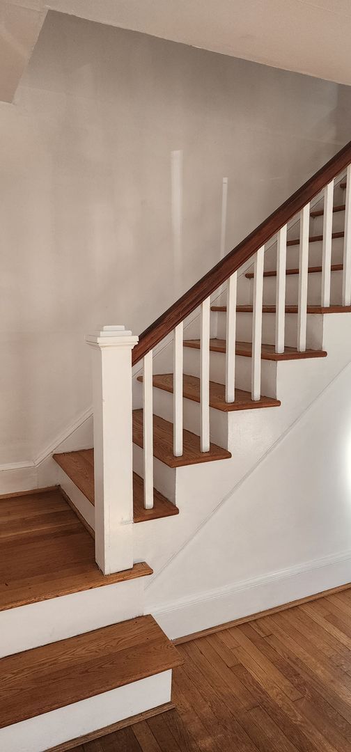 Building Photo - For Rent