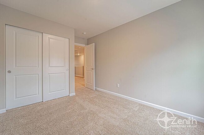 Building Photo - 7020 NE 156th Pl