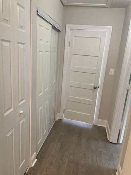 Building Photo - 201 N Franklin St