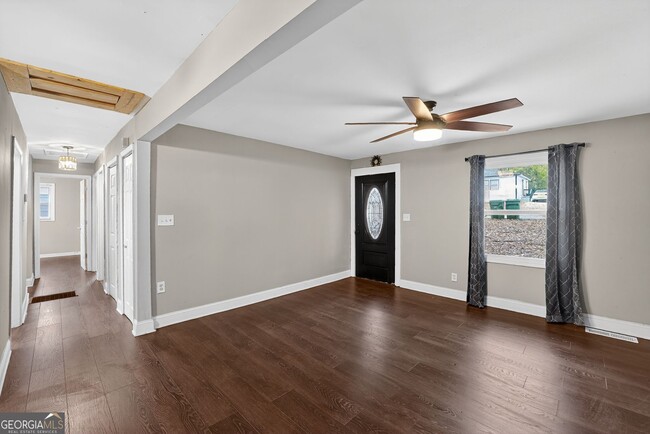 Building Photo - 1068 Rebel Forest Dr SE