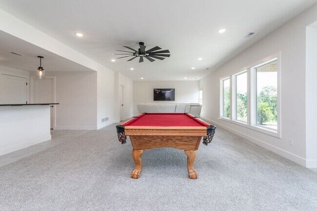 Building Photo - Luxury Breckenridge Park Home