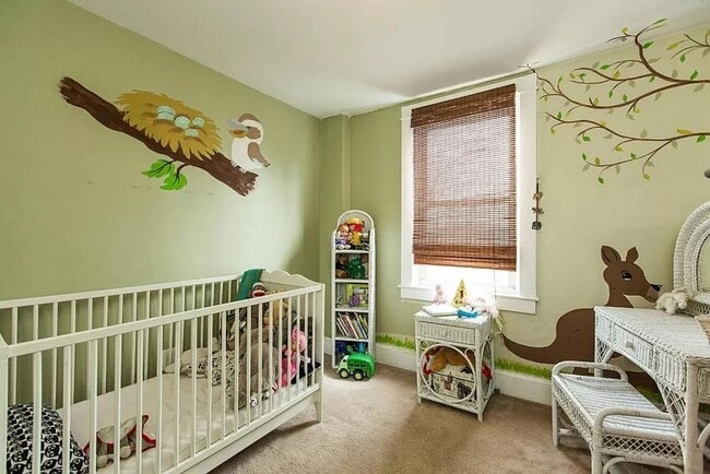 Building Photo - Charming 3BR / 1 BA Home Near F&M With Private Yard