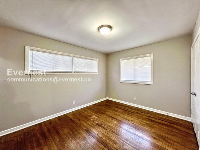 Building Photo - 4146 Rhodes Ave