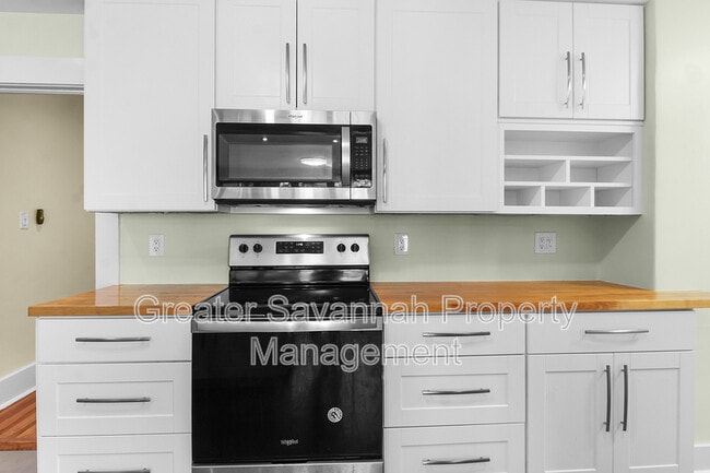 Building Photo - 1206 E 48th St