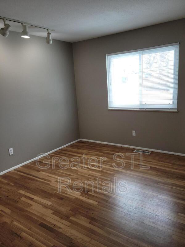 Building Photo - 4854 Plum Tree Cir