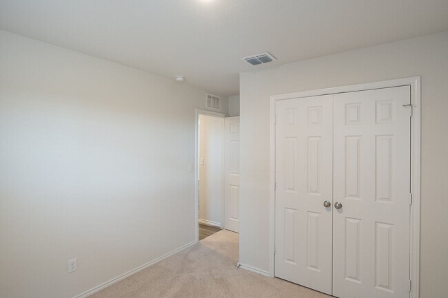 Building Photo - 3-Bedroom Home with Flexible Office Space
