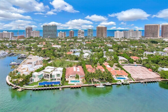 Building Photo - 166 Bal Bay Dr