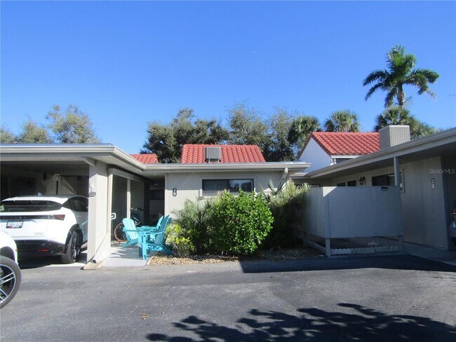 Primary Photo - 500 Park Blvd S