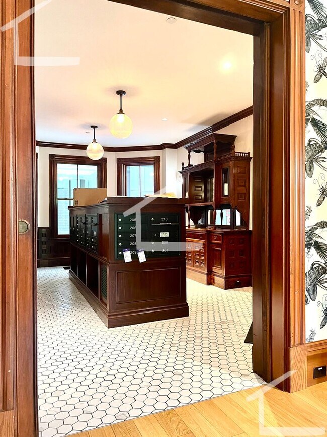 Building Photo - No Brokers Fee, In-Unit Washer and Dryer, Central Heat/AC, All New, Parking for Rent