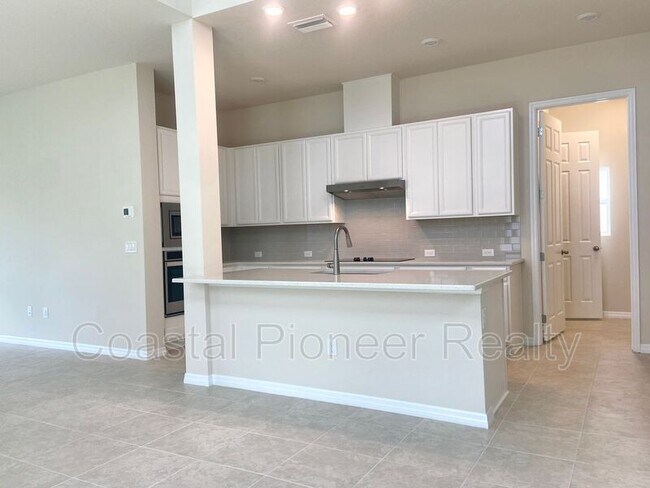 Building Photo - 28613 Cozy Creek Dr