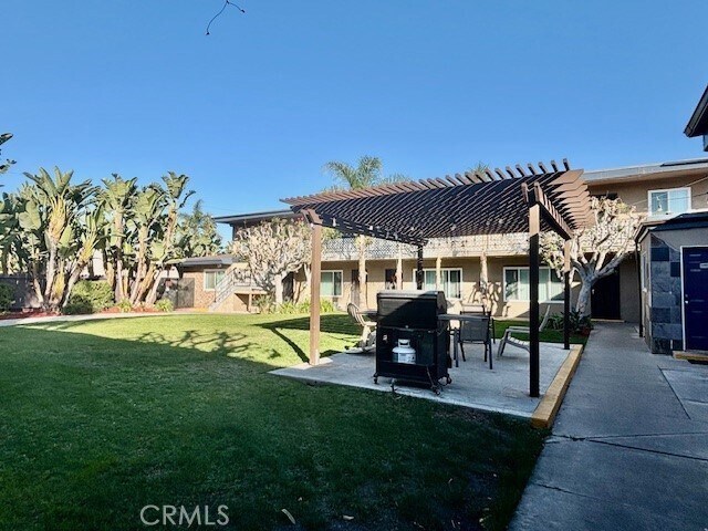 Building Photo - 1820 W Sallie Ln