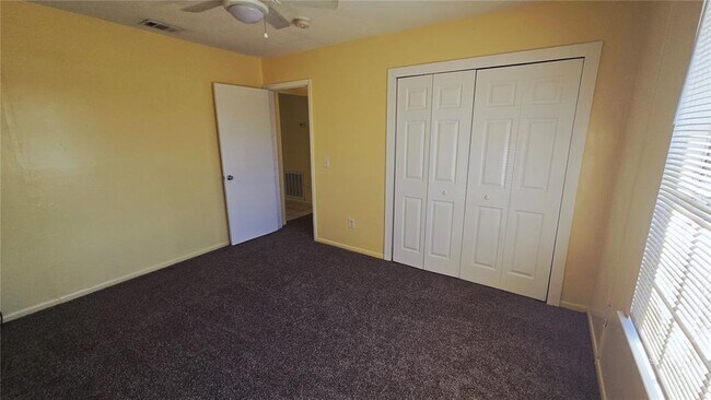 Building Photo - 1715 Bentley Blvd