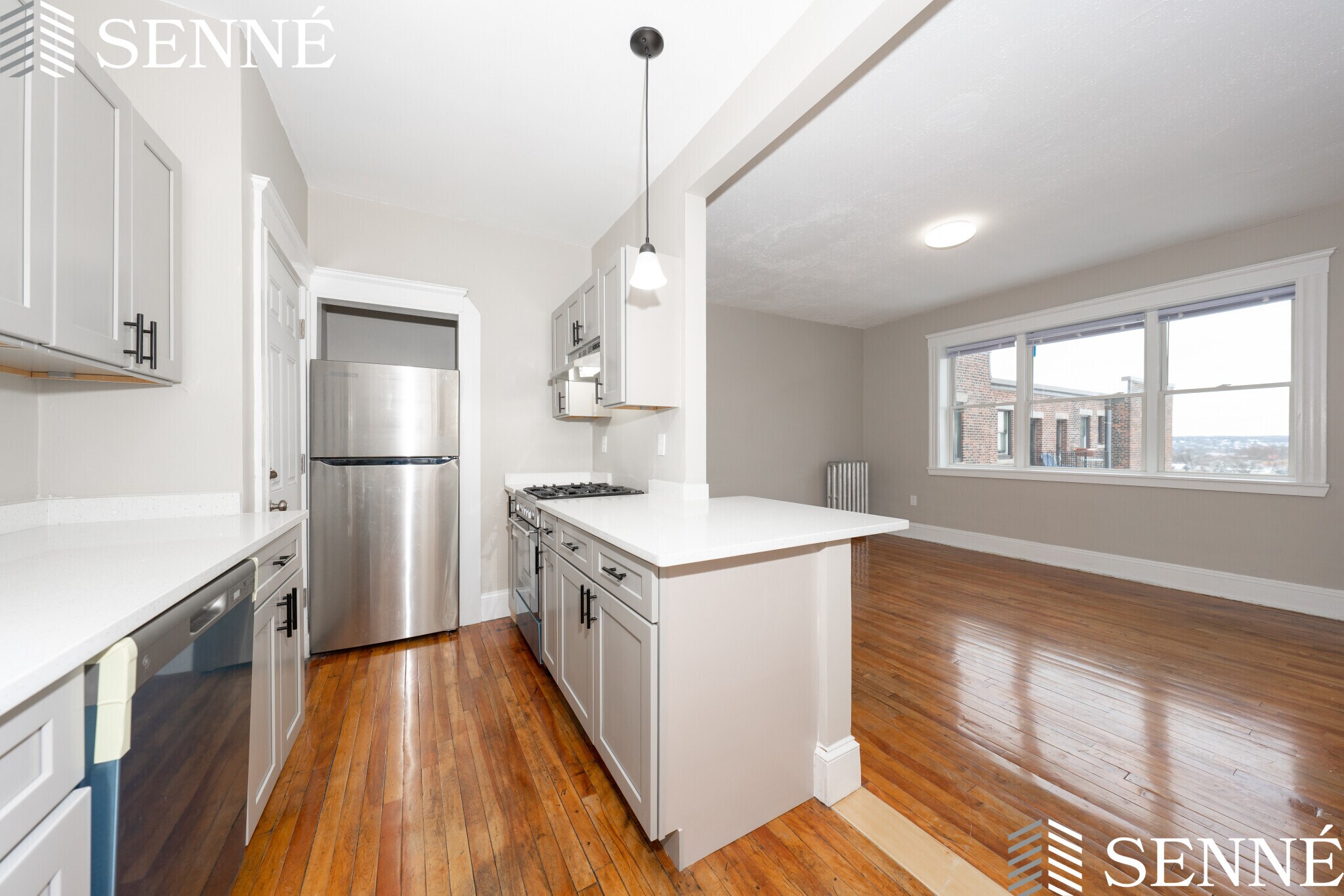 Building Photo - 5 Sherborn Ct