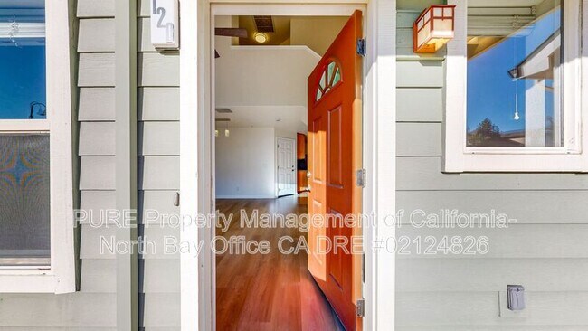 Building Photo - 120 Treadway Ct
