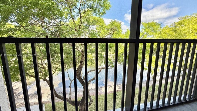 Building Photo - 2728 Anzio Ct