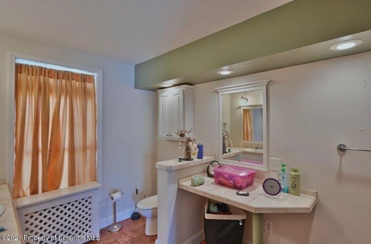 Building Photo - 540 Palm St