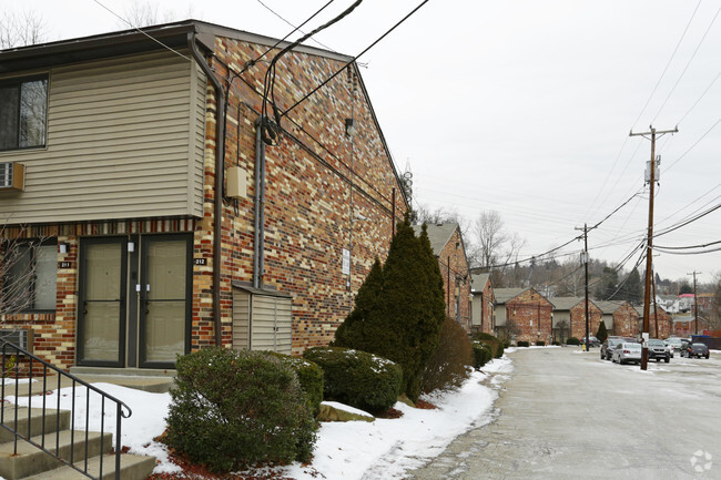 Building Photo - The Meadows Apartments