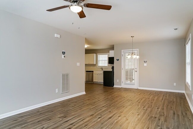 Building Photo - 69 Nancy Ct