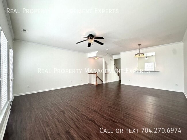 Building Photo - 12757 Bullock Greenway Blvd