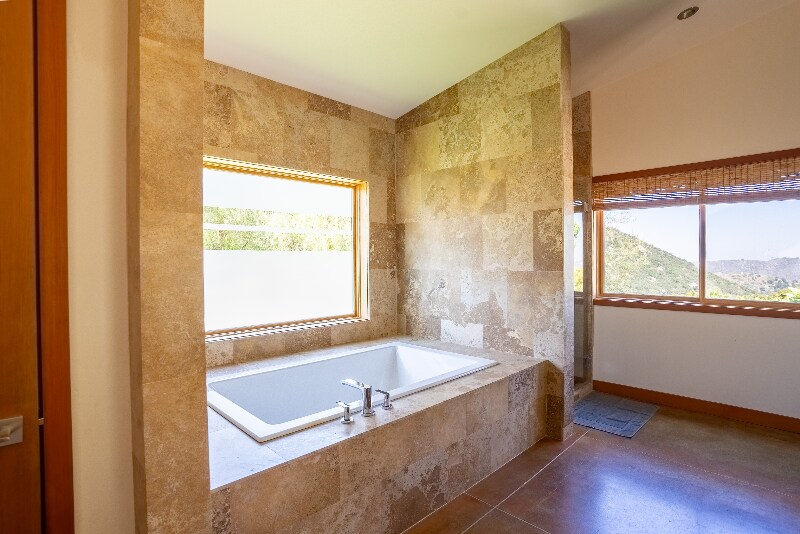Building Photo - 9411 Vista Aleta