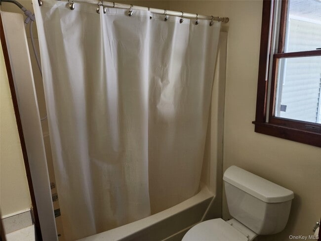 Building Photo - 63 Jefferson Rd