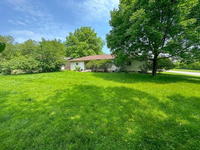 Building Photo - 2004 McCarthy Rd