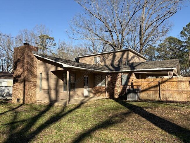 Building Photo - 8404 Shelley Dr