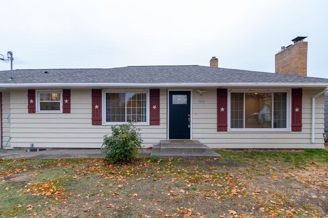 Primary Photo - 5 Bed 2 Bath Home Available in Spokane Val...