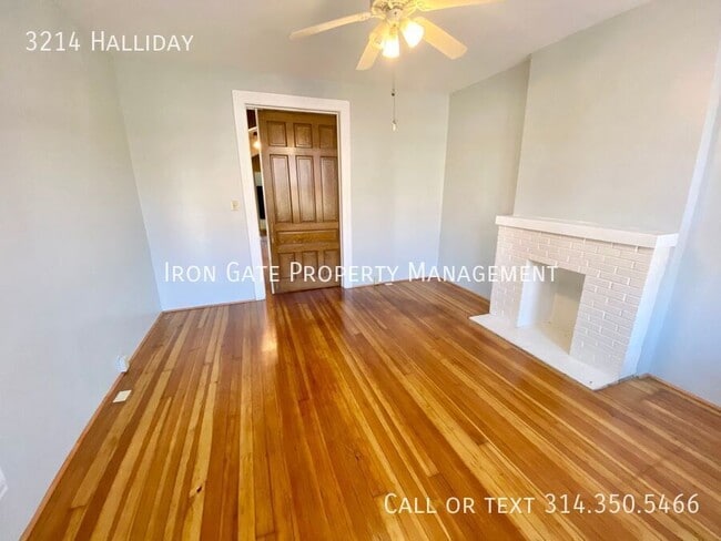 Building Photo - 3214 Halliday-